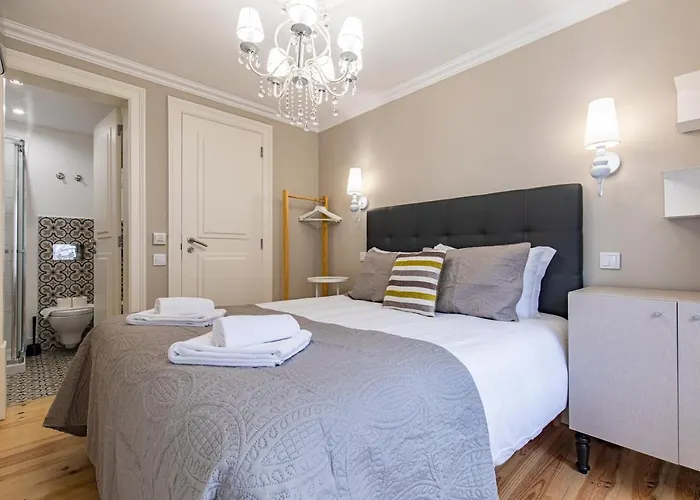 Lovelystay - Charming Douradoures I Appartement Lisboa