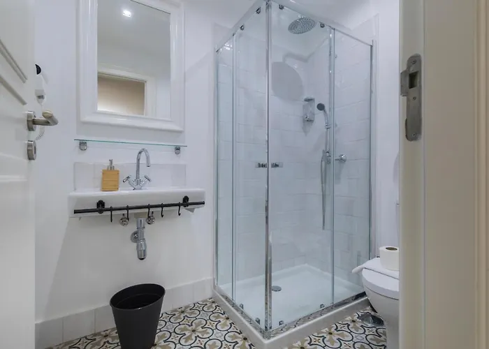 Lovelystay - Charming Douradoures I Lisbona