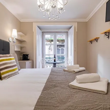 Apartment Lovelystay - Charming Douradoures I