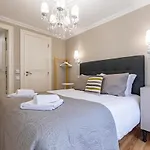 Lovelystay - Charming Douradoures I Διαμέρισμα Lisboa