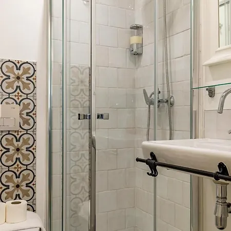 Lovelystay - Charming Douradoures I Appartement Lissabon