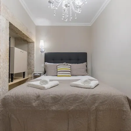 Lovelystay - Charming Douradoures I Appartement *