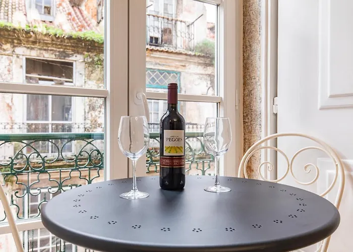 Lovelystay - Charming Douradoures I